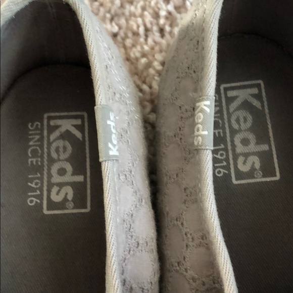 Gray eyelet keds! - Picture 4 of 6